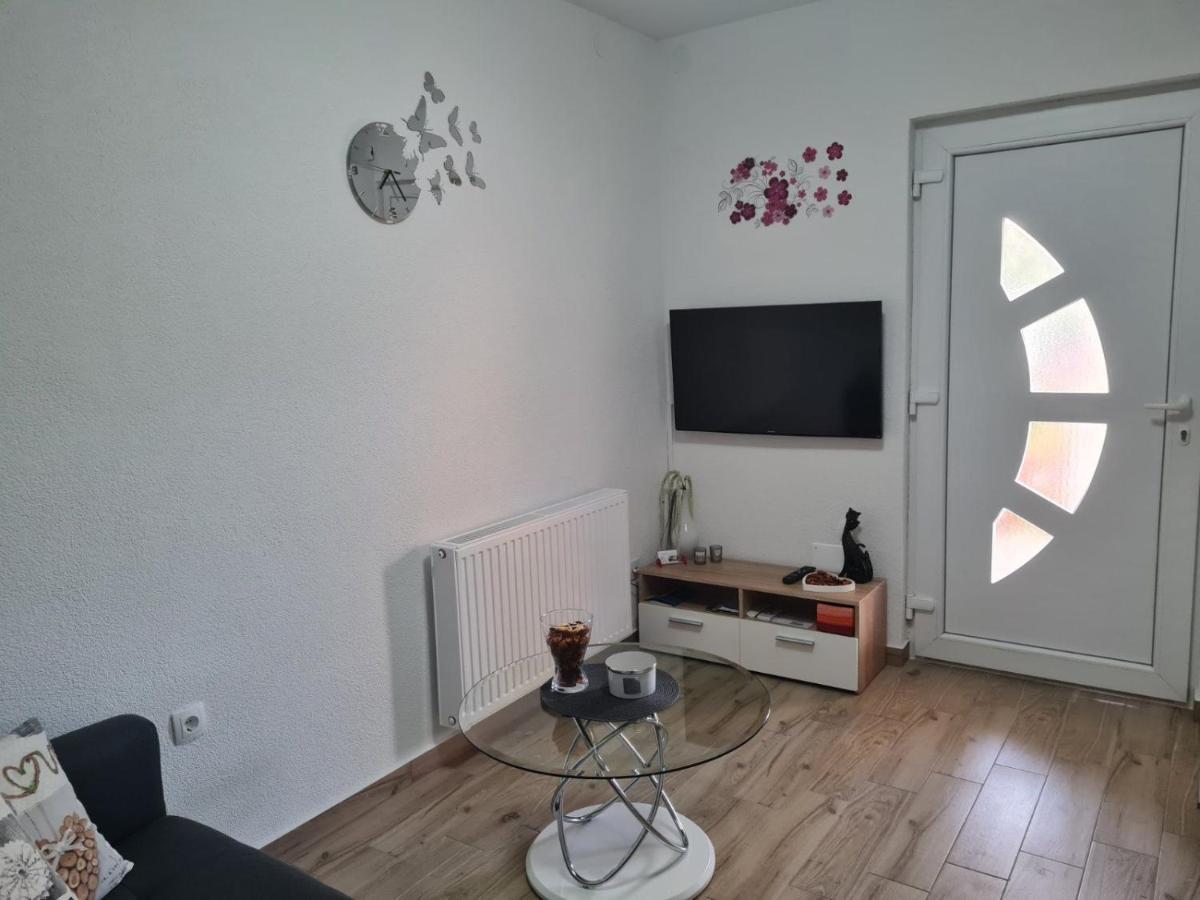 Apartman Ruza 크르크 외부 사진