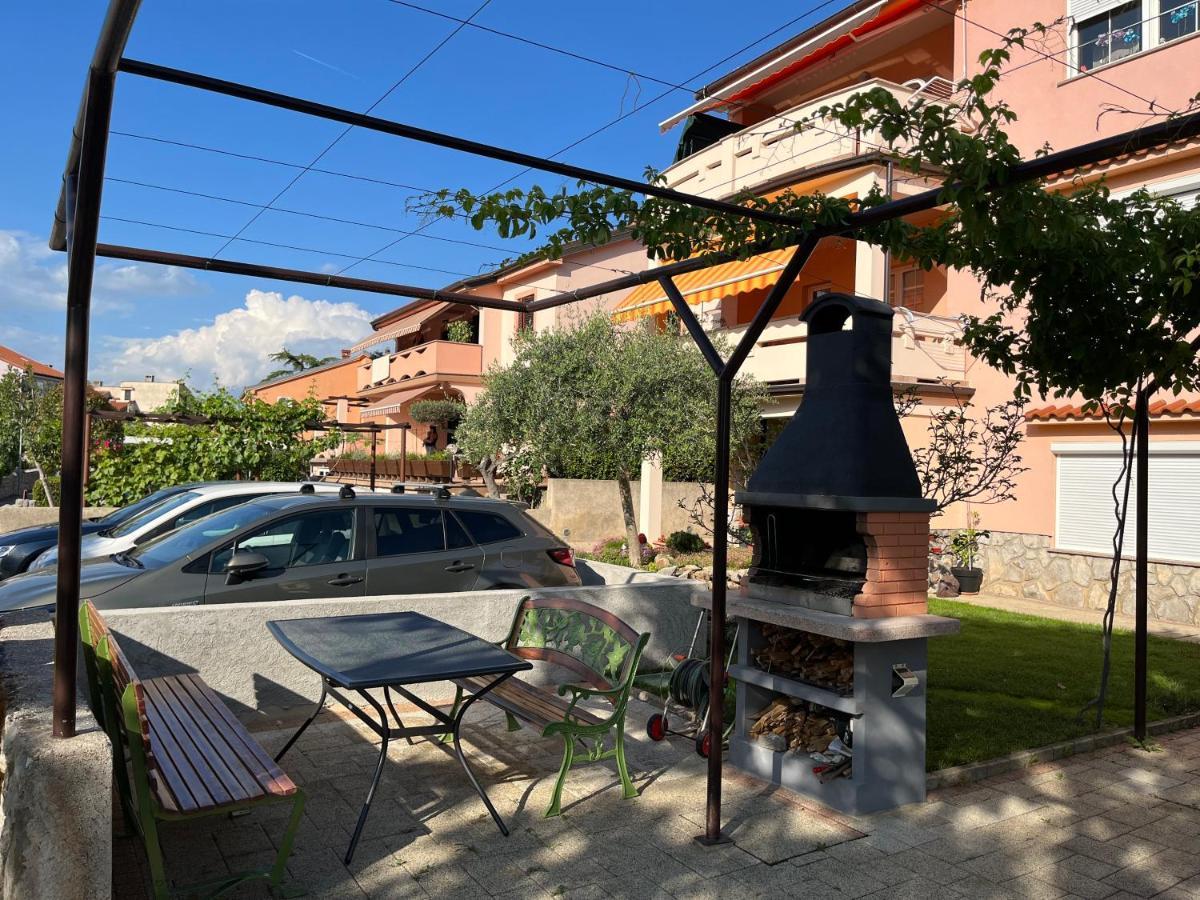 Apartman Ruza 크르크 외부 사진